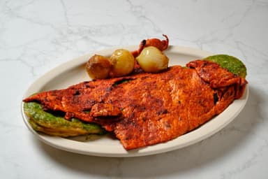 Huarache Con Cecina Enchilada